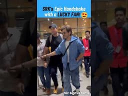 SRK Surprises Fan With Heartwarming Gesture😍| #shahrukh #srk #srkfan #bollywood #shorts #kingkhan