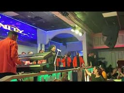 Toño Rosario en vivo Infinity Lounge Trenton NJ 2022- Ajena (toma este puñal)/Machúcalo 🎶🇩🇴.