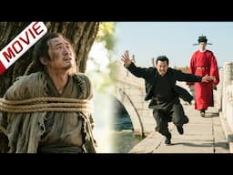 ⚡【最强打脸现场】恶霸把使臣当乞丐吊打，下一秒县太爷爬着来掌嘴恶霸！乞丐身份揭开那刻当场吓尿恶霸