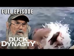 Shark Rodeo (S1, E6) | Going Si-Ral | Full Episode | Duck Dynasty