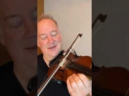 Get smooth bowings on the violin #shorts