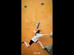 Finding your way through 700 climbers...