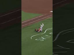 WHAT A PLAY 🤯