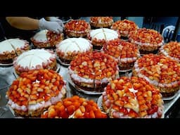 You Won’t Believe These! Top 4 UNIQUE GIANT Korean Desserts Stuffed to the MAX! | 재료 쏟아 부은 국내 거대 디저트