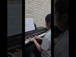 Lớp piano trẻ em tại Lớp Nhạc Anh Ngọc.