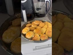Scones for the weather 🤤 #sconesrecipe #scones #baking #youtubecreatorcommunity