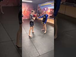 Muay Thai Training - Controlling the Fight with Damien Trainor