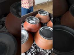 हांडी चिकेन खाया कभी? #indianfoodtalk #mutton #chicken #streetfood #ytshorts #foodshorts #ytviral