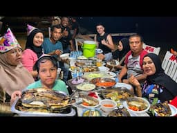 Ikan segar bakar di Pantai bersama Pak Polisi, Ibu Polwan dan Subscriber dari London