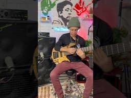 @Foderaguitars artist bass solo on @BergantinoAudio rig. John Ferrara of @consider_the_source