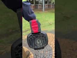 ¡1 batería! ¡Es todo lo que necesitas para enfrentarte a los trabajos de jardinería más pesados! ⚡️🍃
