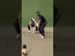 Santner ☝️ Mitch Marsh 1st Ball