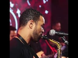 "Quando ele canta, o coração fala mais alto."