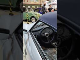 Volkswagen Karmann Guia conversível raro de colecionador um dos mais lindos que eu já vi #karmann