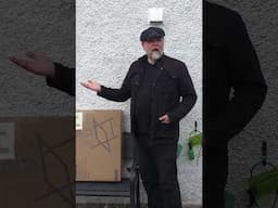 🤪📮 HE CERTAINLY HAS A FEW SCREWS LOOSE! 📦🤪  #funnyshorts #funnyvideo #funny