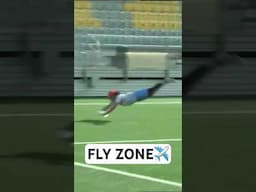 Michael Maroon FLIES for the layout goal!