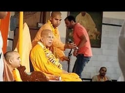 Gurumaharaj Samadhi Aarti Darshan