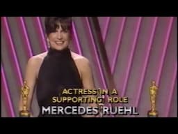 Mercedes Ruehl wins Actress in a Supporting Role for "The Fisher King"
