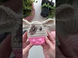Create a Beautifully Crocheted Highland Cow Gift Pocket