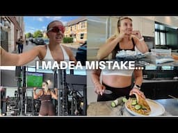 WHAT I EAT IN A DAY | I WONT BE POSTING FOR A WHILE... ZOE RAE