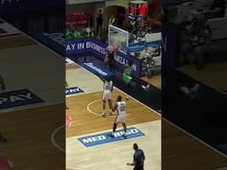 Jerian with the vision, Wenyen with the emphatic slam! 🙌 #dunk #gabriel #win #mood