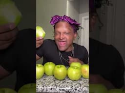 Proper Gumming 101 apples #eatnoteeth #gum #howtogum #espiode #propergumming 🍏 🍏 🍏 🦷