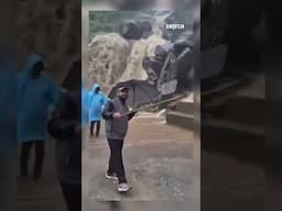 Kedarnath में भारी बारिश, यात्रा अगले आदेश तक थमी #KedarnathFloods #YatraHalted #uttarakhandrain
