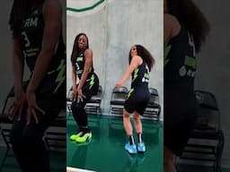 Skylar Diggins twerks on media day! Seattle Storm WNBA women's basketball #shorts #short #basketball