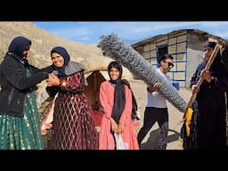 Unexpected events for Fariba with the presence of Mohammad and Akram