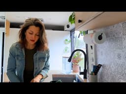 Living in my Van in Utah | Beautiful Dunes, Small Town Life & a Strange Hike | 46