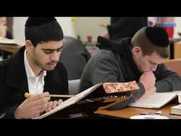 Amid Extremism, a Narghile Café Unites Ultra-Orthodox and Arab Hosts