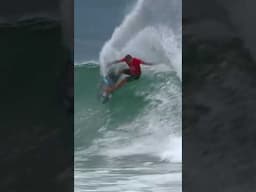 The crowd erupts for Sammy Pupo surfing on the Gold Coast @originalbonsoy #GoldCoastPro starts May 3
