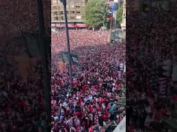 🔥 SOUND ON! Arde la Plaza Moyua antes del Athletic Club-Manchester United de la Europa League