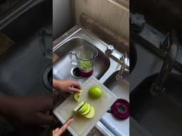 Jugo verde 🥒🥬🥦para desinflamar el colon 🤰#jugoverde #saludable #mamade3 #viralvideo