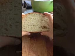 米麹から酵母を起こして作る酒種パン🍞ふわふわの仕上がり✨表面ちょっと焦がしました……
