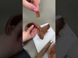 Trying the £8.99 Deluxe Salted Caramel Easter Egg from LIDL #tastetest #lidl #lidlfood