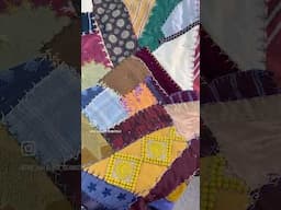 I never get tired of looking at all the little details on my Crazy Quilt 😍