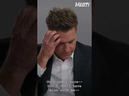 Keri Russell & Scott Speedman re-create the iconic yearbook scene from the 'Felicity' pilot
