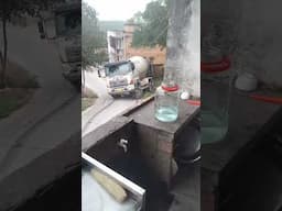 Brake failure, concrete truck plunges downhill Horrifying moment