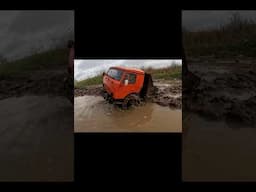 Зверь дорог и бездорожья 💪 Продай Ниву - купи КАМАЗА!  #rcoffoad #4x4 #offroad