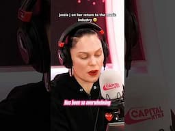 #jessiej sings a snippet of ‘no secrets’ live 🤩❤️