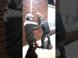 That’s not how knife attacks happen!