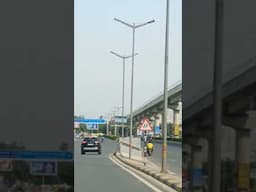 सतना रेलवे स्टेशन में यह ट्रेन रूकती है