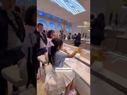 Let’s shop at Tiffany! 💍 #tiffany #nyc #manhattan #tiffany&co #shopping #newyorkcity