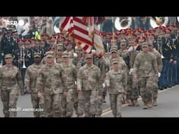 Washington, Trump e Melania alla parata per i 250 anni dell'esercito