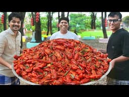 CRAWFISH CHILLI | Spicy Live Crawfish Fry Recipe | Cooking In China Village