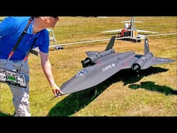WOW !!! STUNNING !!! BLACKBIRD SR-71 US AIR FORCE LOCKHEED / RC TURBINE SCALE  MODEL JET FLIGHT DEMO