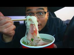 VIETNAMESE PHO - Eating Session In The Hot Car