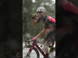 Horrific weather in Tour of Türkiye but Mustafa Tekin is still spreading the cheer 🫶👋