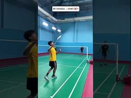 NET CROSSED OR NOT 🙂🙂 comment 🔥 #badminton #badmintontutorials #shorts